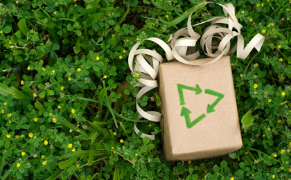 imagem de um embrulho de papel reciclado